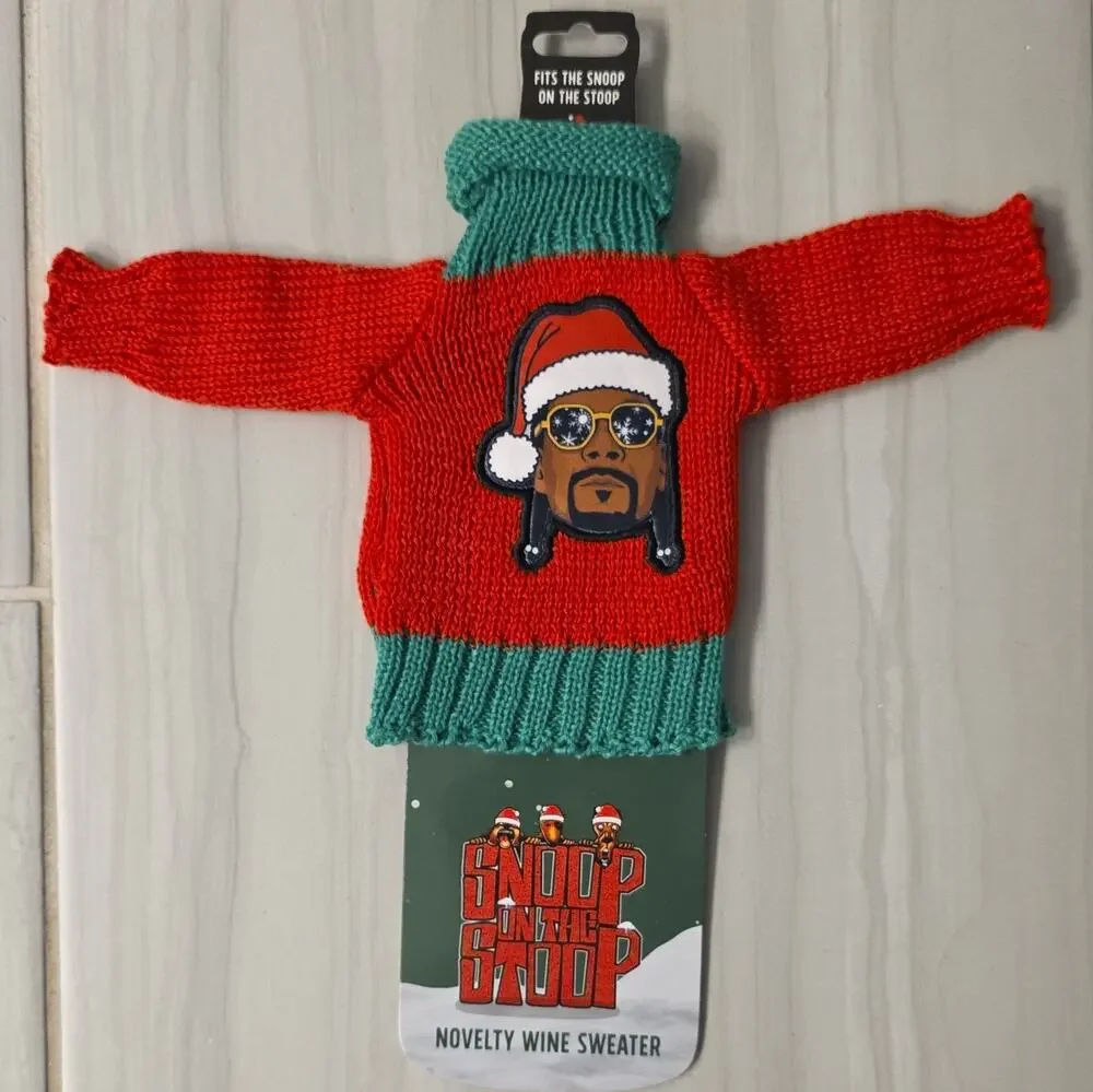 Snoop on the Stoop Reusable Knit Wine Bottle Sleeve Red/Green Christmas Novelty